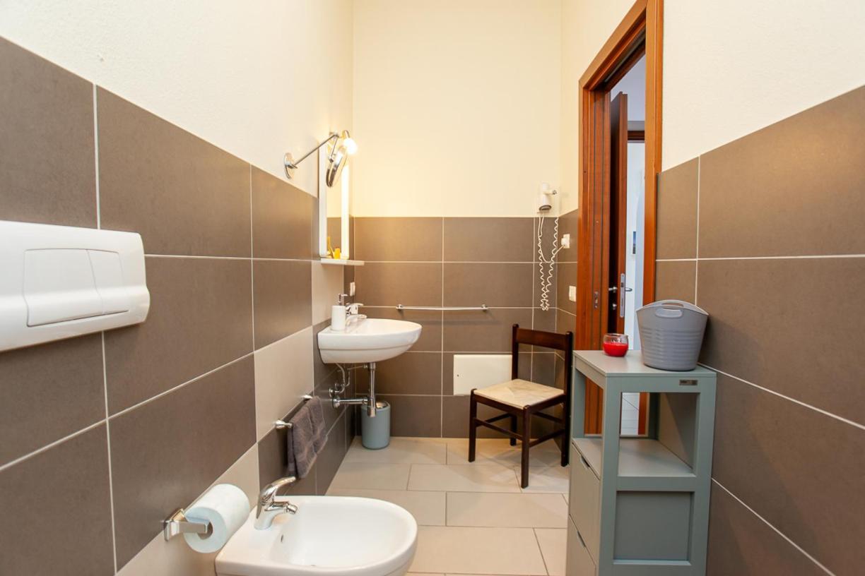 Mivida "Le Stanze Di Ada" Bed & Breakfast San Teodoro  Bagian luar foto