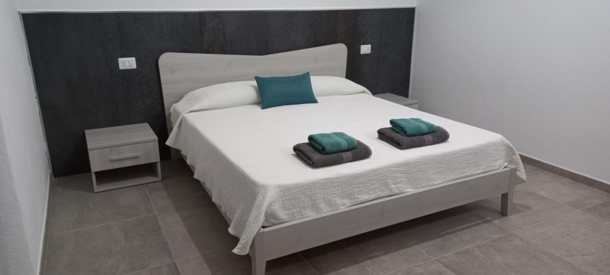 Mivida "Le Stanze Di Ada" Bed & Breakfast San Teodoro  Ruang foto