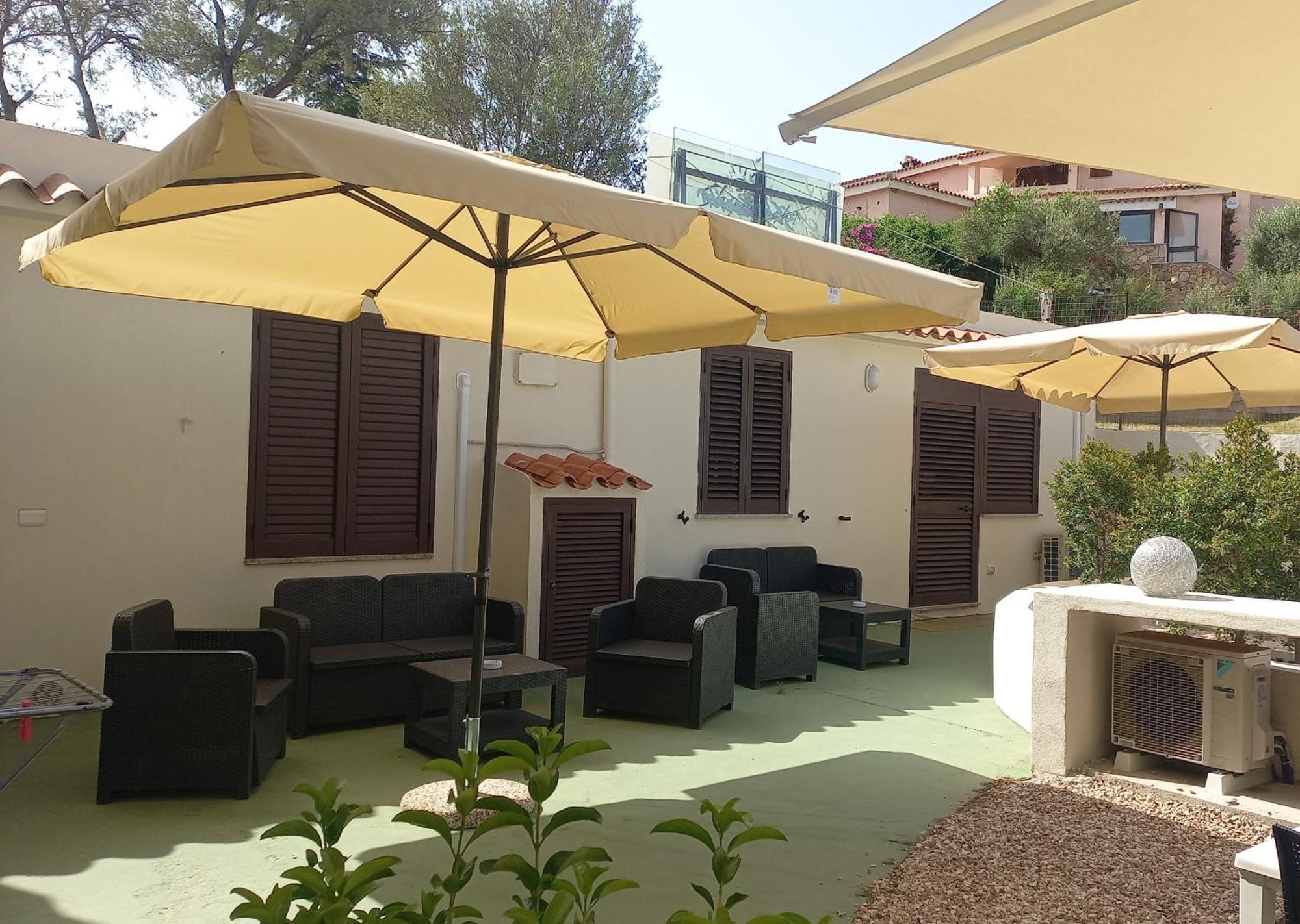 Mivida "Le Stanze Di Ada" Bed & Breakfast San Teodoro  Bagian luar foto