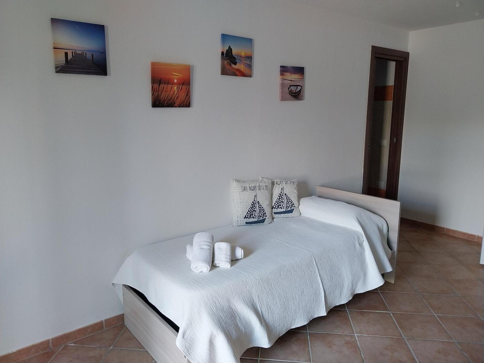 Mivida "Le Stanze Di Ada" Bed & Breakfast San Teodoro  Bagian luar foto
